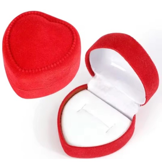 Boîte coeur velour