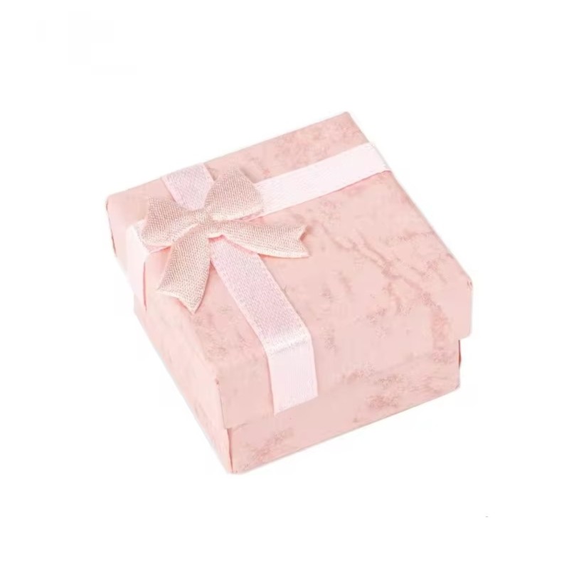 Boîte rose noeud